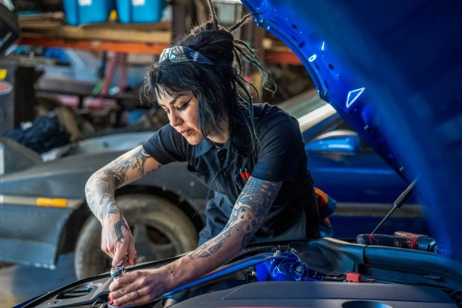 Common Car Symptoms And The Repair Services They Often Need