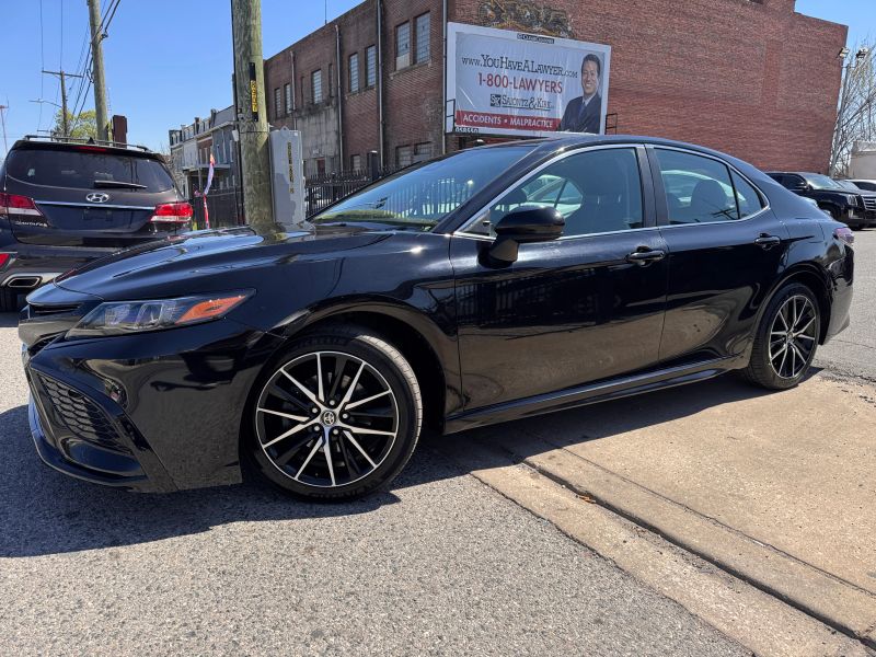 2021 Toyota Camry SE for Sale