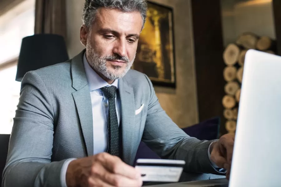 The Ultimate Guide: Best Business Credit Cards for Small Businesses