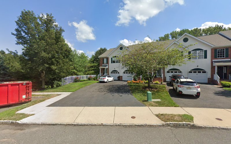 Junior's Contracting & Flooring, LLC