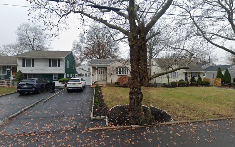 R. Service Maintenance LLC