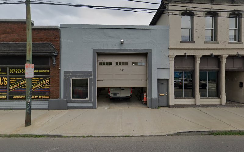 Mel's Auto Glass