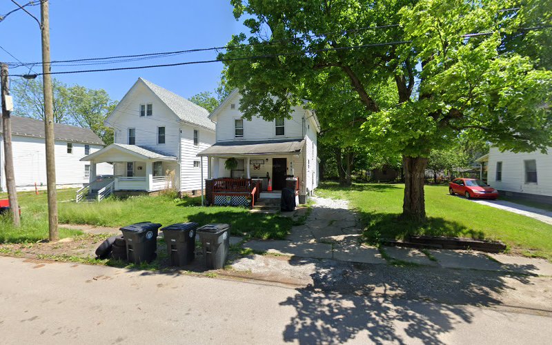 A #1 Roofing and Renovations