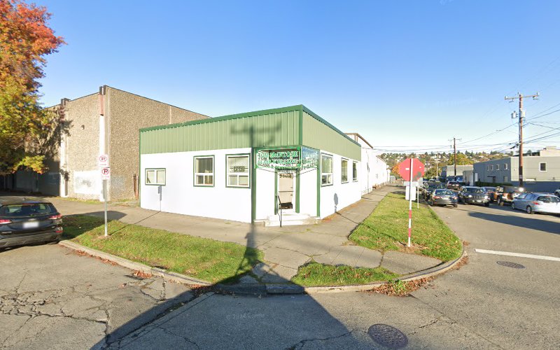 Tom McIntosh Glass & Glazing LLC