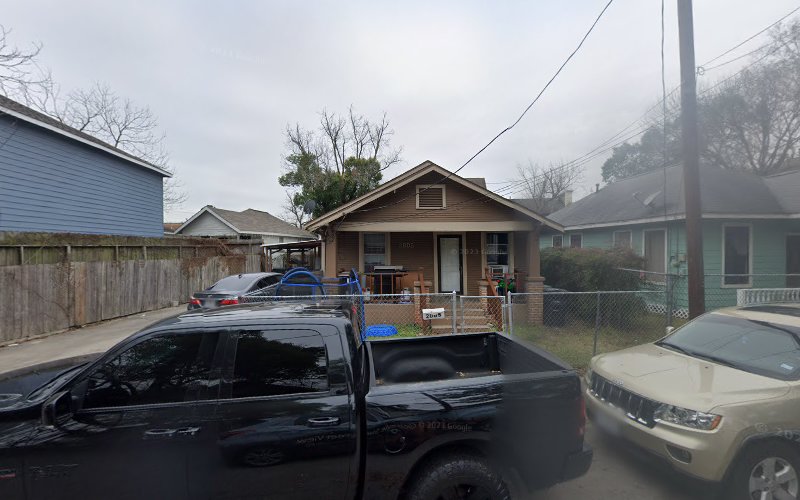 Luis Roofing Services