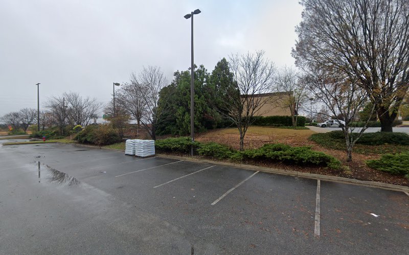 Lowe&rsquo;s Home Improvement 