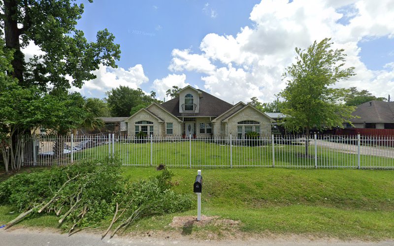 Mundo's Roofing and Remodeling