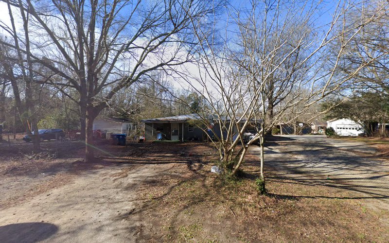 T & R Construction, Roofing & Gutters