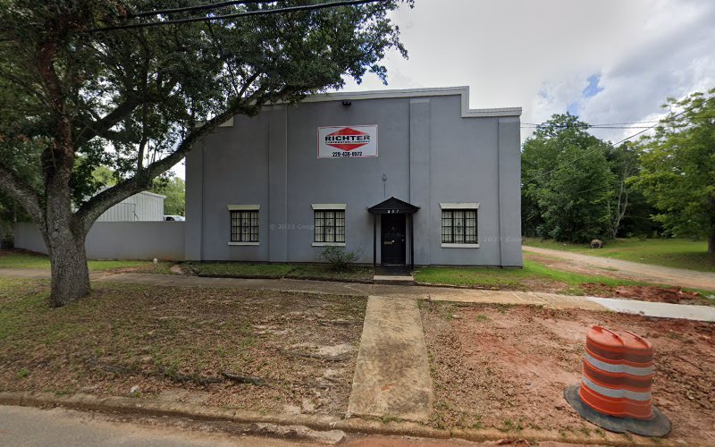 Richter, Johnny Roofing