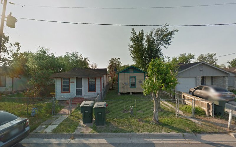 Macias & Son Roofing Corporation