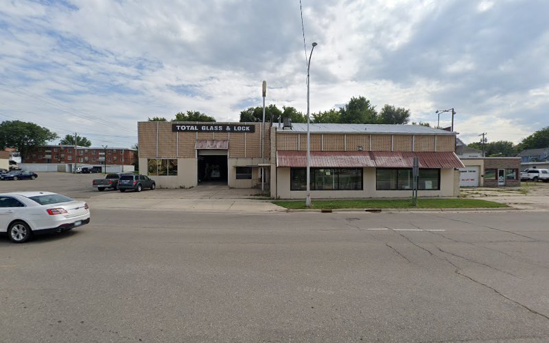 Total Glass - Lock Inc.