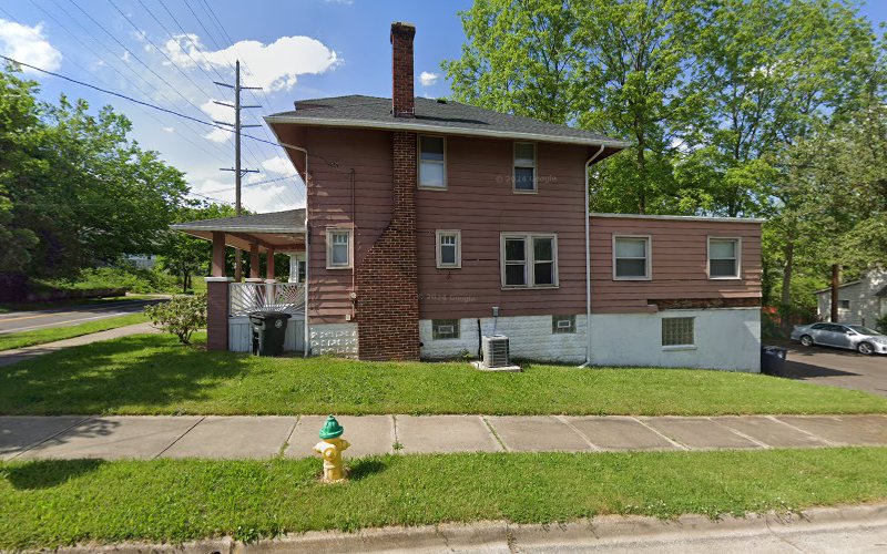 R L MARKHAM ROOFING