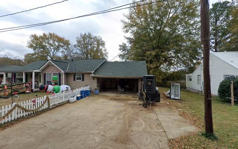 Chuck's Roofing