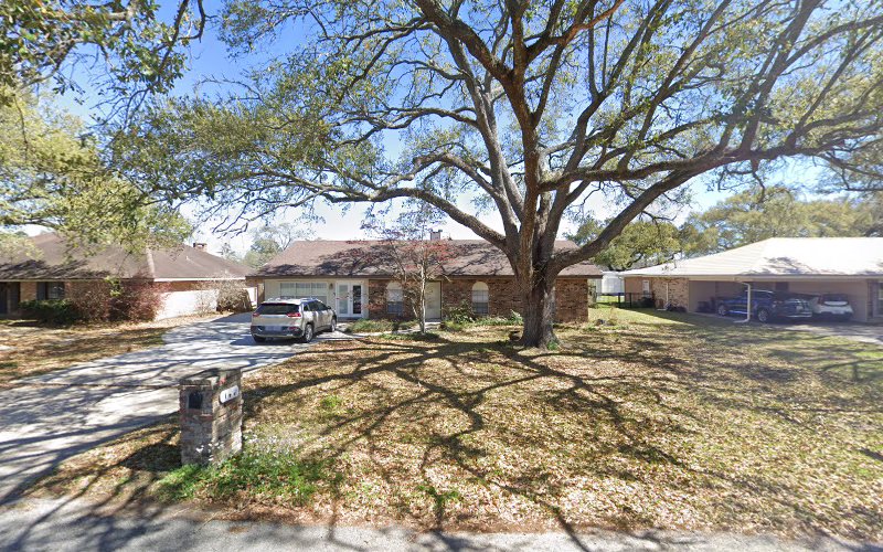 Acadiana Floors & More, LLC