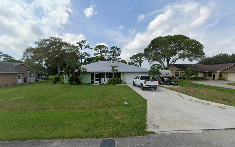 A Full House Pressure Cleaning, LLC