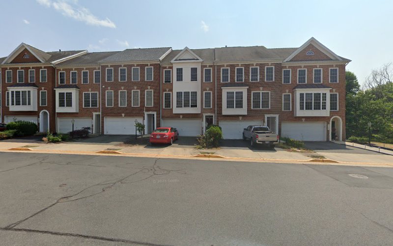 Stella Roofing LLC