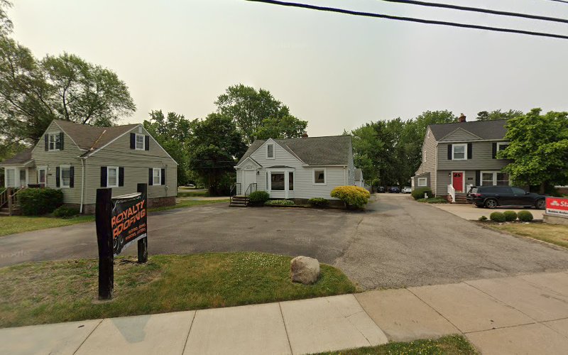 Royalty Roofing