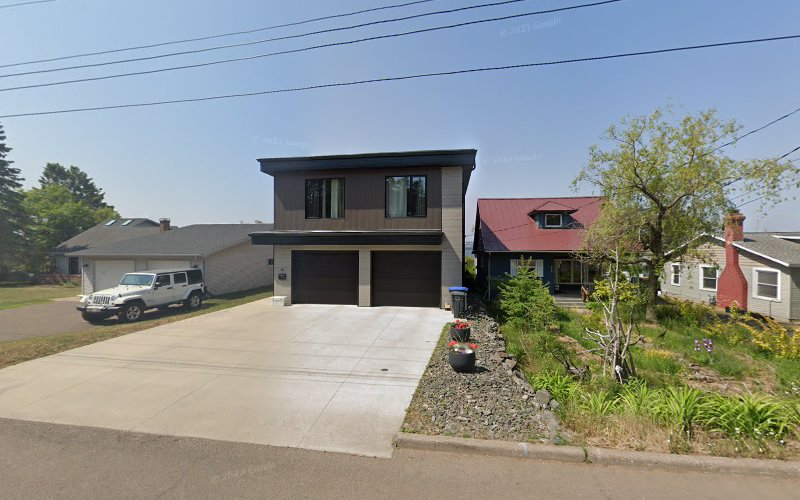 Four Season Renovators LLC