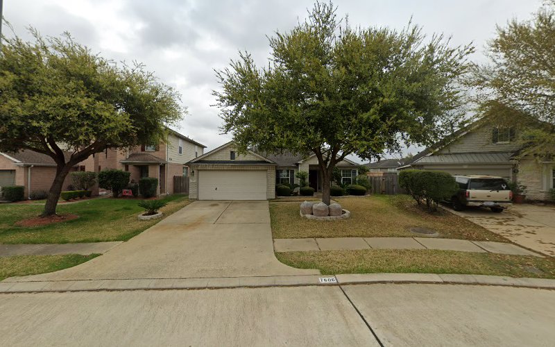 Lone Star Roofing Services