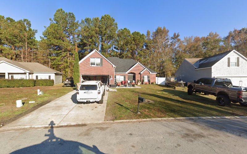 Roof Medics Roofing LLC