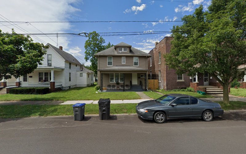 Ultimate Roofing Inc