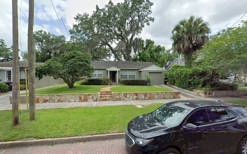 Raptis Roofing LLC