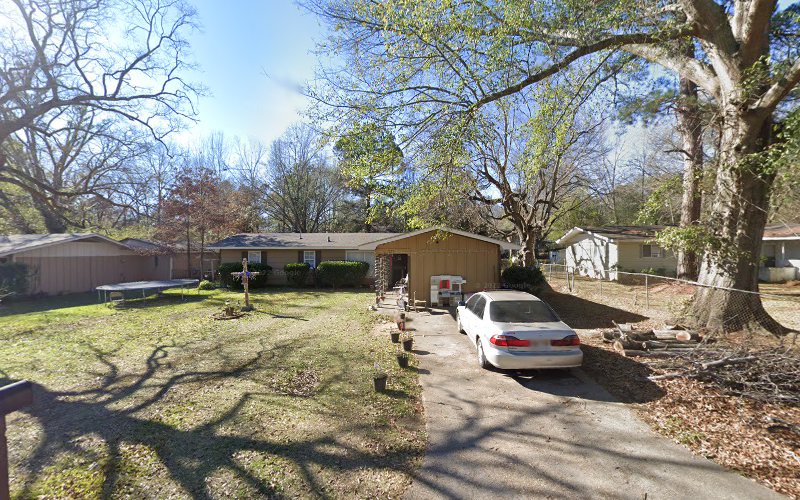 E. E. and Son's General Contractor