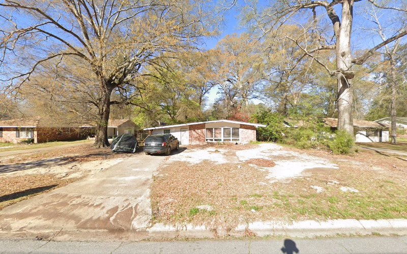 Zoe's Roofing And Renovation