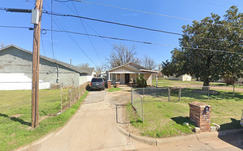 Performance roofing y construction LLc
