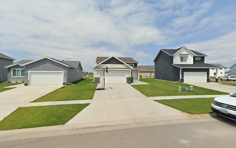 Minn-Dak Roofing & Exteriors