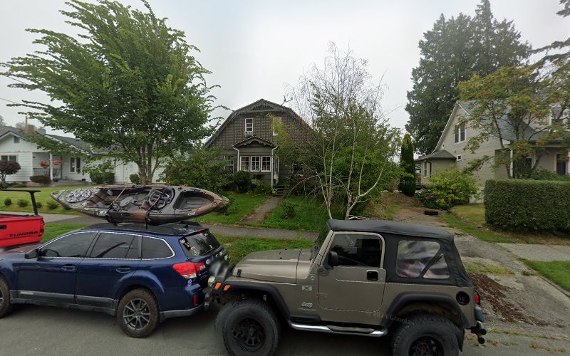 Champion Roofing Inc