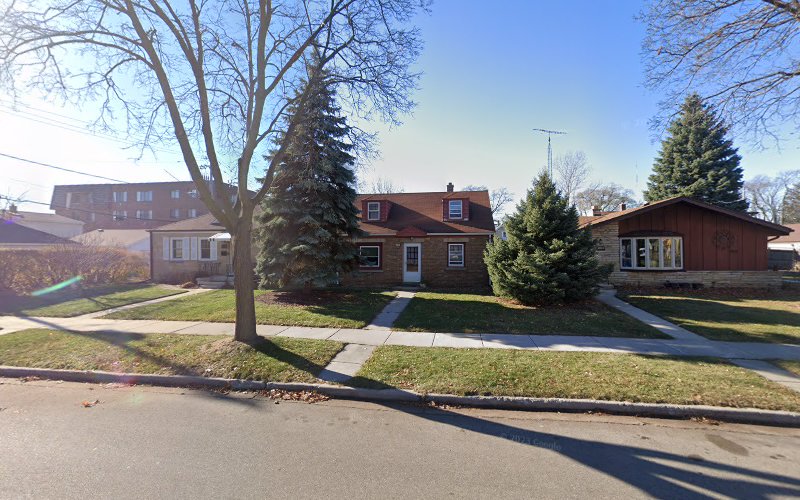 Pinnacle Roofing LLC