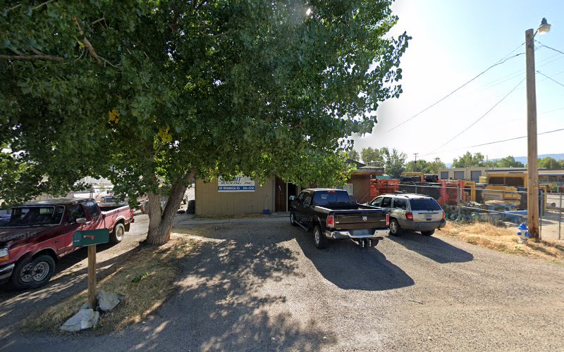 Summit Roofing