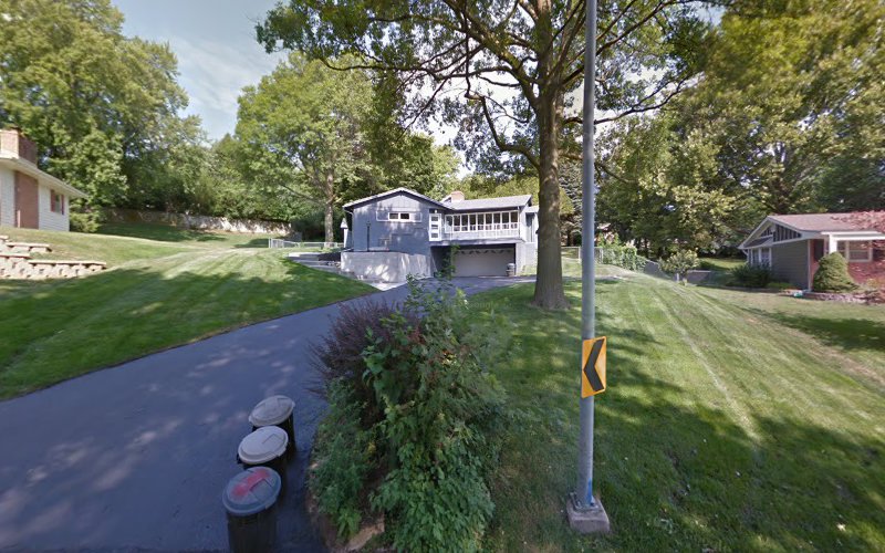 Distinct Homes