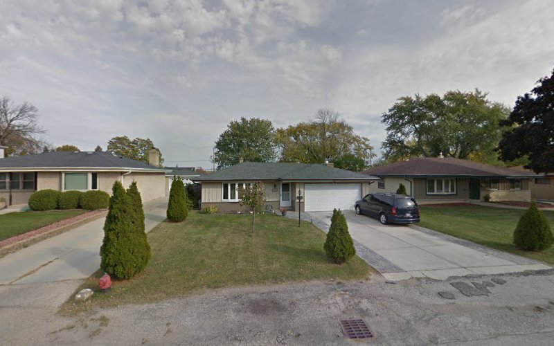 Pinicas Siding and Roofing