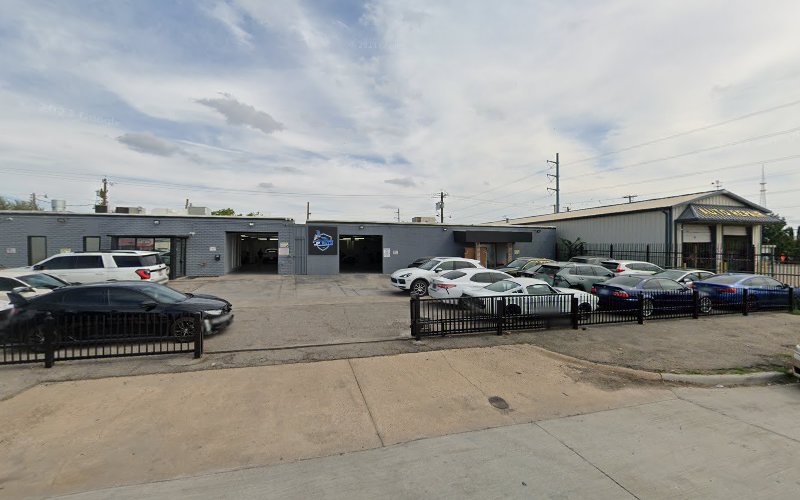 Luna Roofing And Construction LLC