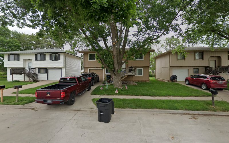 Hung-Rite Gutters & Roofing