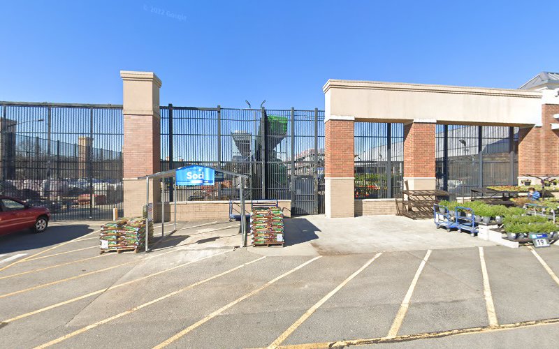 Lowe's Home Improvement Warehouse