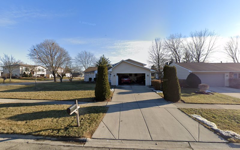 Spaces In Between Cleaning Service, LLC