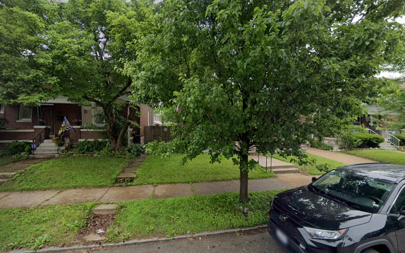 DEC Real Estate LLC