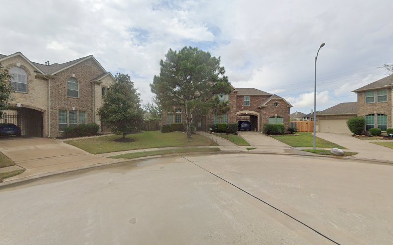 Oracle Roofing and Construction LLC