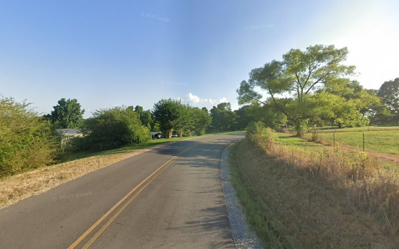 2 Blondes and A Broom