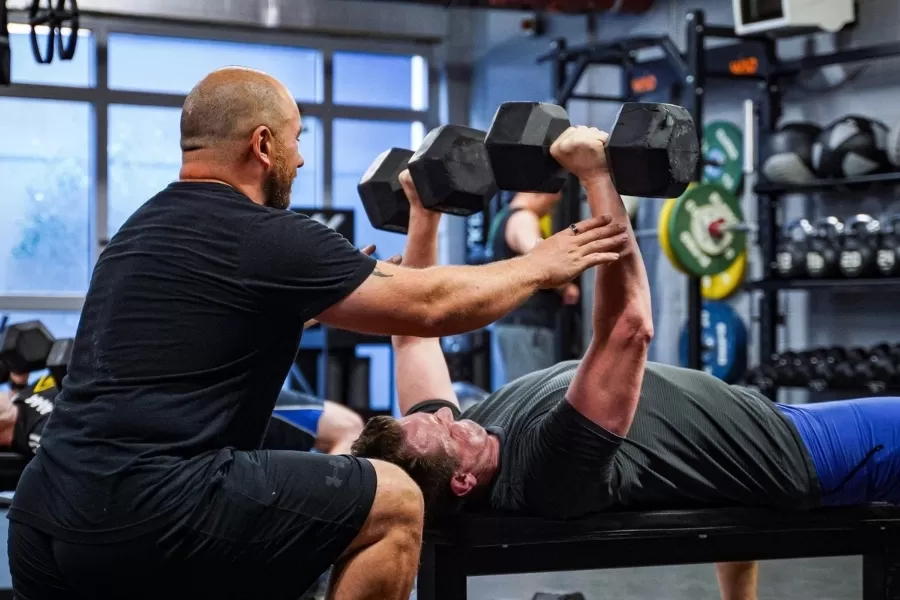 Find Your Fitness Match: Choosing Personal Trainers Near You