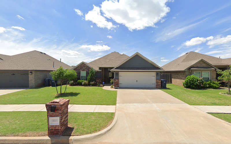 Adams Roofing LLC