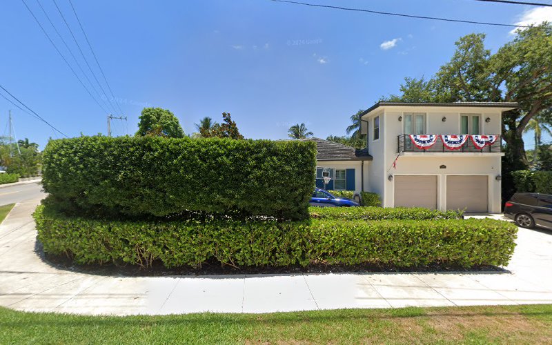 ROOFS.COM