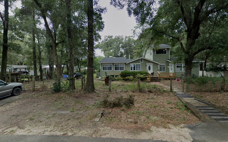 T R Roberts Roofing And Construction