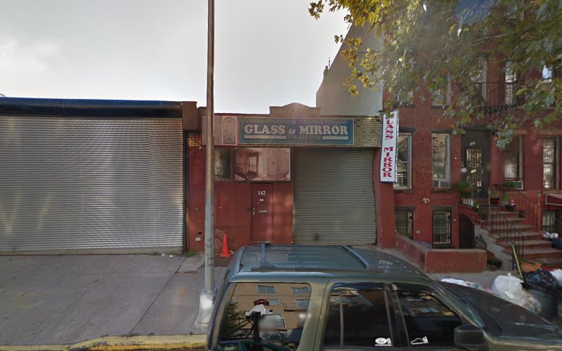 Williamsburg Glass
