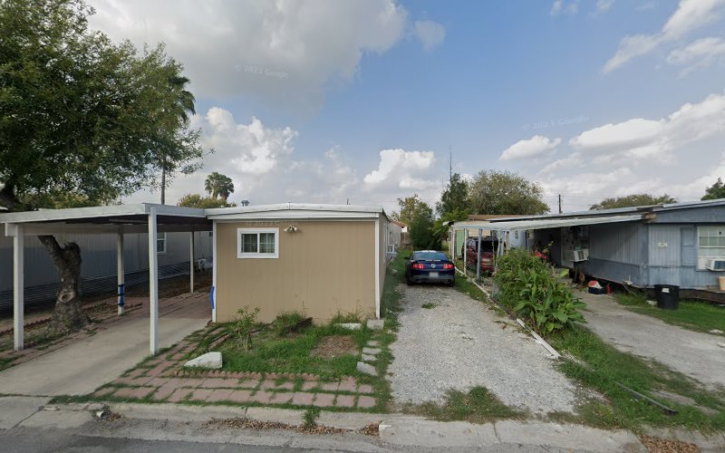 Julio Fuentes Roofing