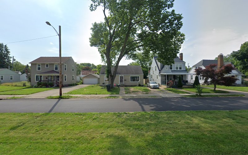 P And R Roofing And Remodeling LLC