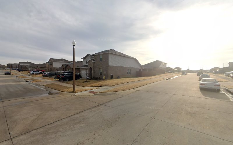 423 Roofing and Construction